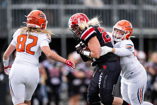Carlstad Crusaders Gaby Knops och Copenhagen Raptors