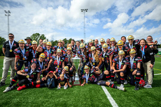 Carlstad Crusaders spelare jublar