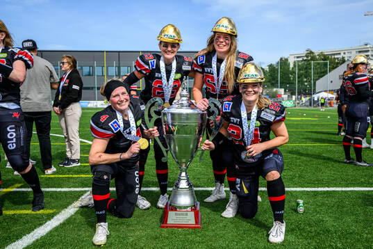 Carlstad Crusaders Sara Lidner, Svea Sköld, Linda Widberg