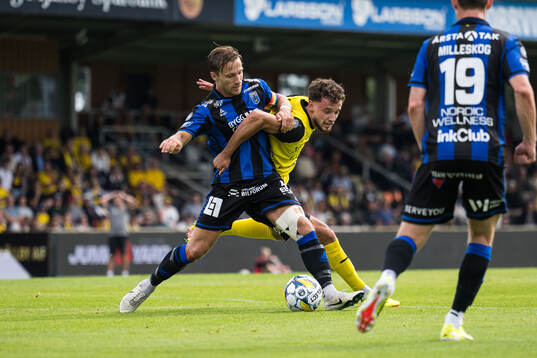 Sirius Daniel Stensson och Mjällbys Colin Rösler