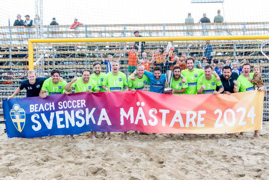 Bemannias spelare jublar