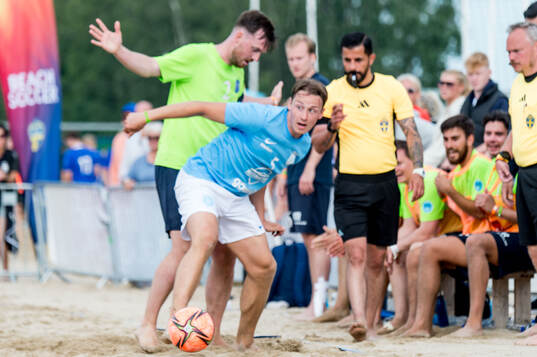 Lund FCs Axel Jidorf och Bemannia FCs Erik Grönros