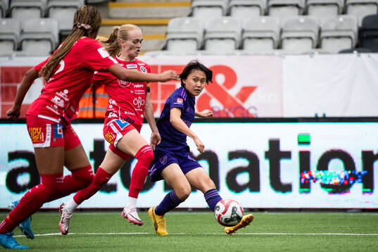 KIF Örebros Minea Lassas och Djurgårdens Shinomi Koyama