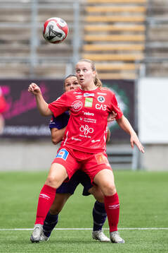 Djurgårdens Alexsandra Lobanova och KIF Örebros Inka