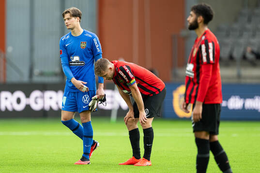 Brommapojkarnas målvakt Filip Sidklev och Ludvig Fritzson