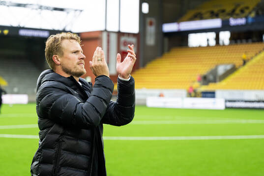 Elfsborgs manager Oscar Hiljemark tackar publiken
