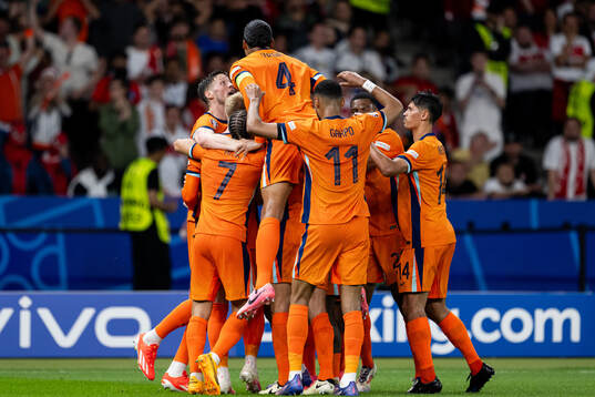 Players of Netherlands celebrate