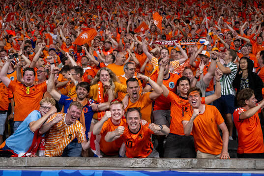 Supporters of Netherlands celebrate