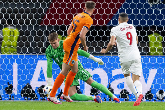 Goalkeeper Bart Verbruggen of Netherlands