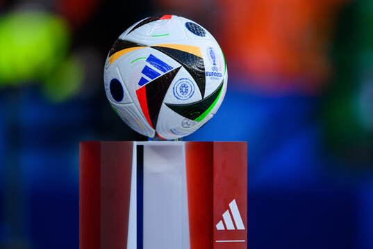 The official matchball
