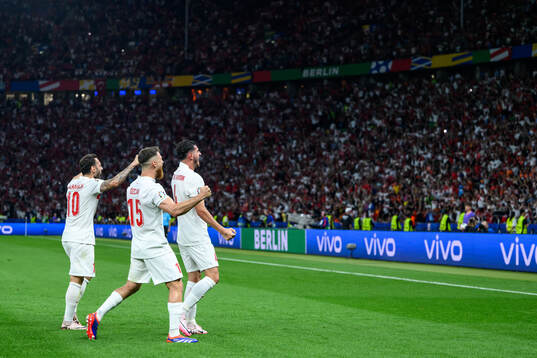 Samet Akaydin of Turkey celebrates