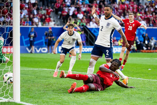Breel Embolo of Switzerland scores 0-1