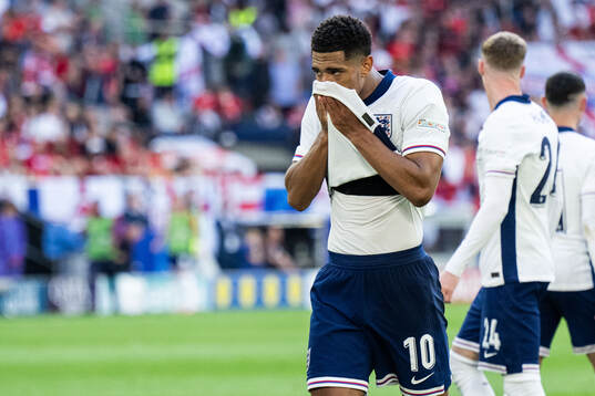 Jude Bellingham of England looks dejected