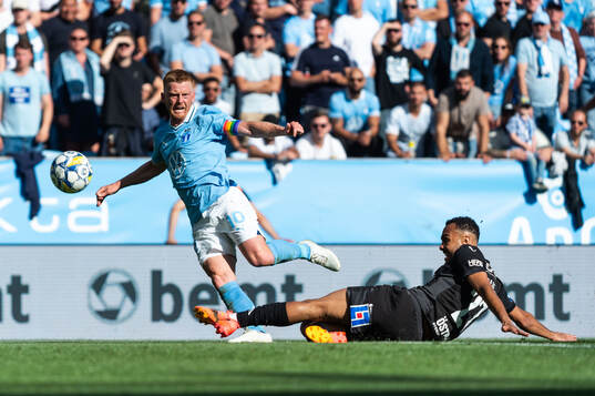 Malmö FFs Anders Christiansen och Halmstads Vinicius
