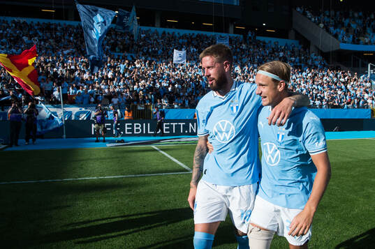 Malmö FFs Pontus Jansson och Erik Botheim jublar