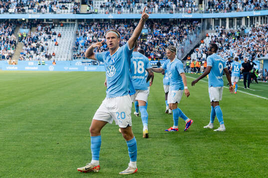 Malmö FFs Erik Botheim jublar