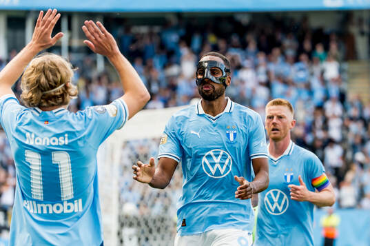 Malmö FFs Sebastian Nanasi, Isaac Kiese Thelin och Anders