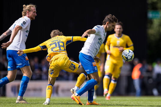 IFK Göteborgs Lucas Kåhed och Värnamos Michael