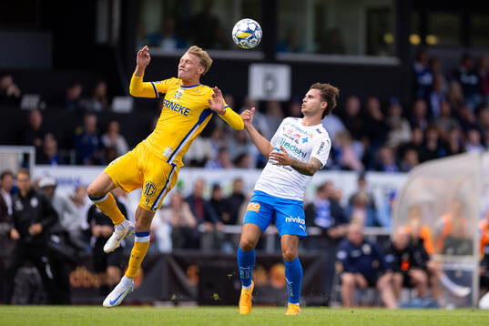 IFK Göteborgs Laurs Skjellerup och Värnamos Michael