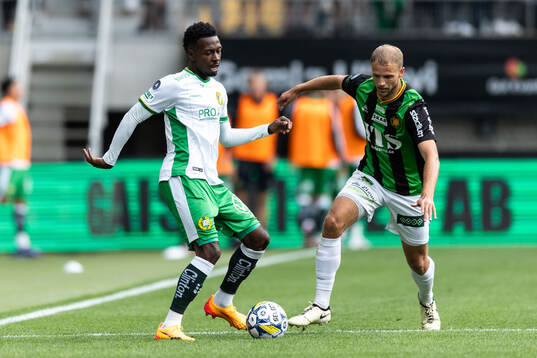 Hammarbys Shaquille Pinas och GAIS Gustav Lundgren