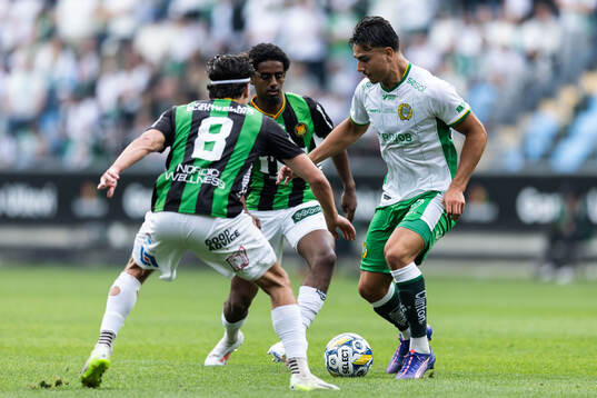 GAIS William Milovanovic och Harun Ibrahim mot Hammarbys