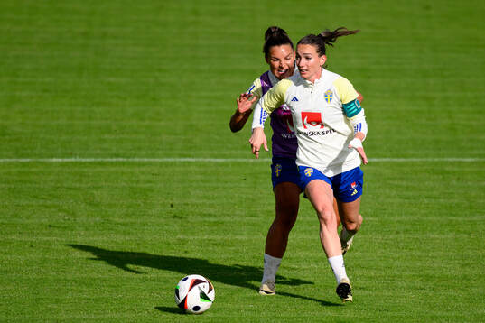 Johanna Rytting Kaneryd and Kosovare Asllani