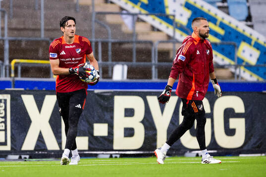 IFK Norrköpings målvakter David Mitov Nilsson och Oskar