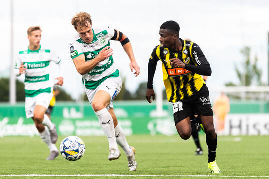 Västerås Herman Magnusson och Häckens Akoua Romeo Amane