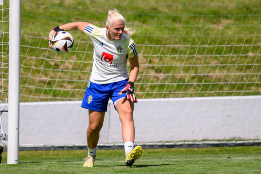 Goalkeeper Emma Holmgren