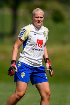goalkeeper Emma Holmgren