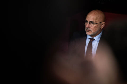 Head coach Luis De La Fuente of Spain