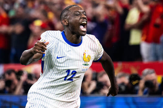 Randal Kolo Muani of France celebrates