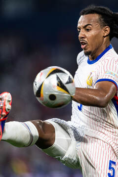 Jules Koundé of France