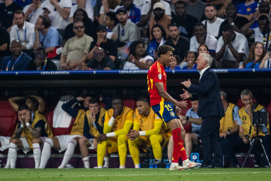 Lamine Yamal of Spain celebrates