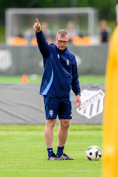 Goalkeeper coach Leif Troedsson