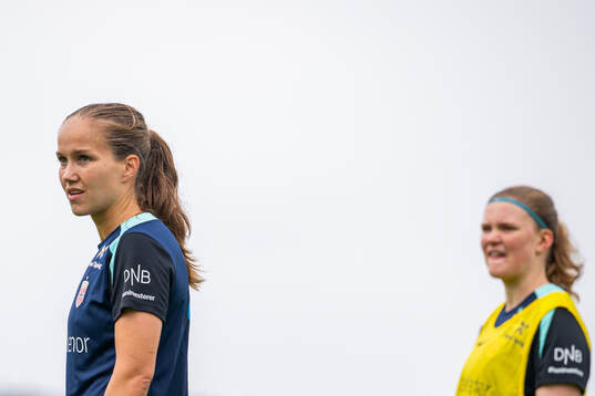 Guro Reiten and Signe Gaupset of the Norwegian women's