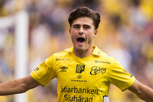 Besfort Zeneli of Elfsborg celebrates