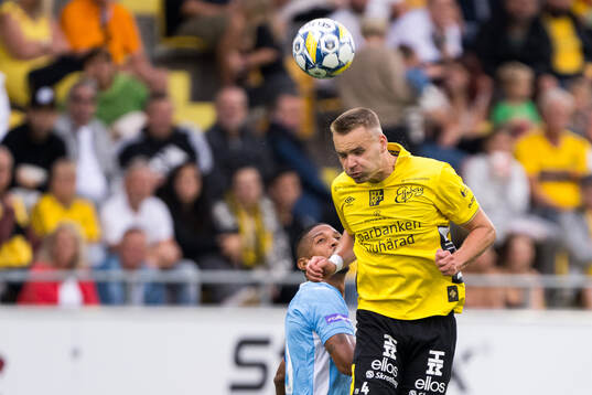 Gustav Henriksson of Elfsborg and Jairo of Pafos