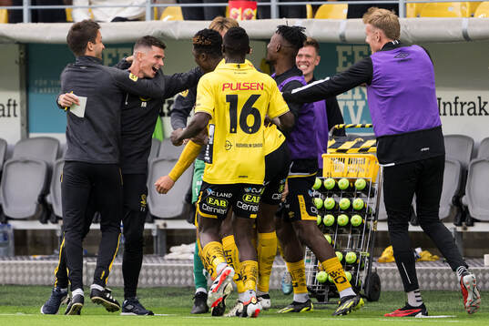 Players of Elfsborg celebrate