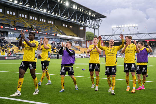 Players of Elfsborg celebrate