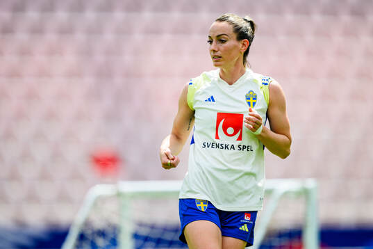 Kosovare Asllani of Sweden of the Swedish women's national