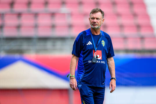 Head coach Peter Gerhardsson of Sweden of the Swedish