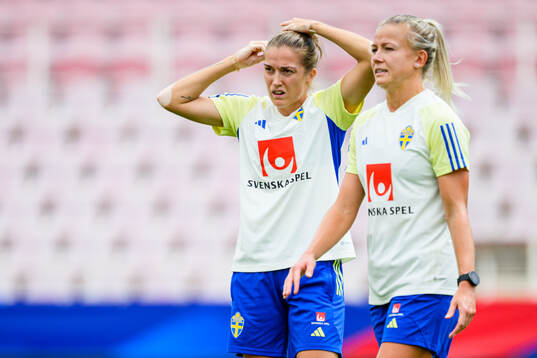 Filippa Angeldahl and Hanna Glas of the Swedish women's