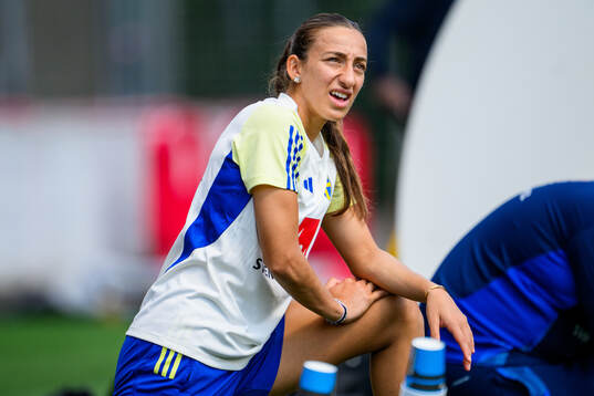 Rusul Rosa Kafaji of the Swedish women's national football