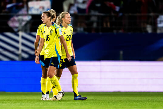Filippa Angeldahl and Josefine Rybrink of Sweden look