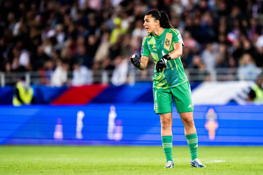 Goalkeeper Zecira Musovic of Sweden