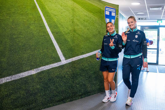 Vilde Bøe Risa and goalkeeper Guro Pettersen of Norway
