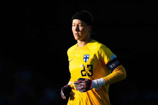goalkeeper Tinja-Riikka Korpela of Finland