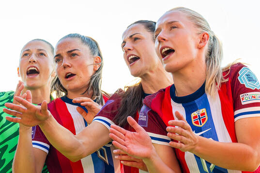 Goalkeeper Cecilie Fiskerstrand, Vilde Bøe Risa, Tuva