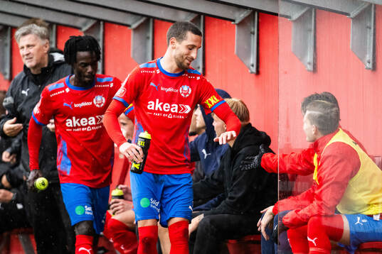 Helsingborgs Arian Kabashi på bänken